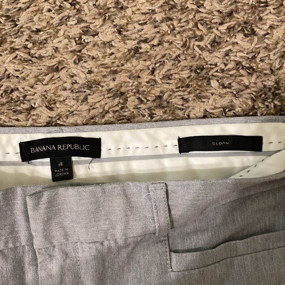 New without tags Banana Republic Sloan Fit gray trouser size 4. - Picture 3 of 4